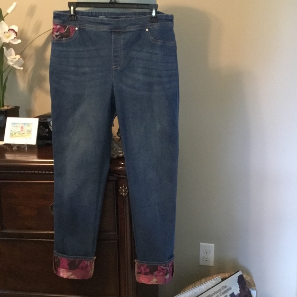 Chico's-NWOT-Women’s Perfect Stretch Ankle Jeans with Pink Satin Floral Cuffs
